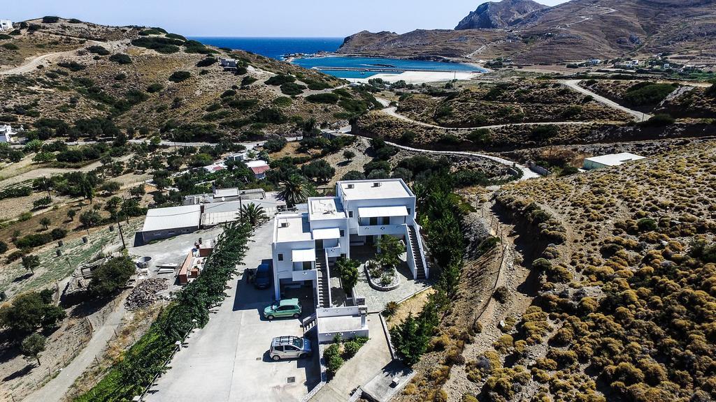 Studios Marianna Skyros Luaran gambar